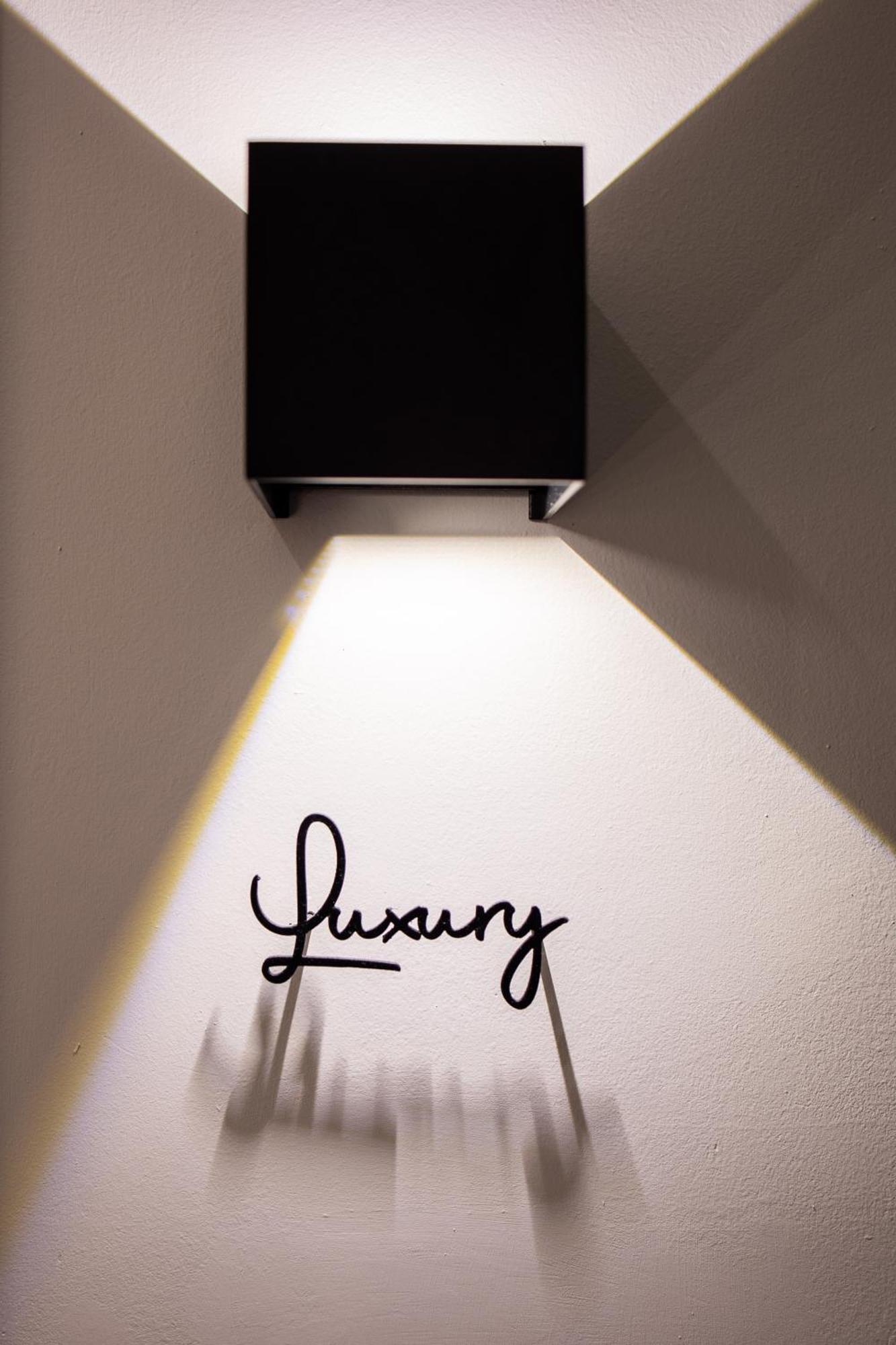 Luxury - Le Petit Bati