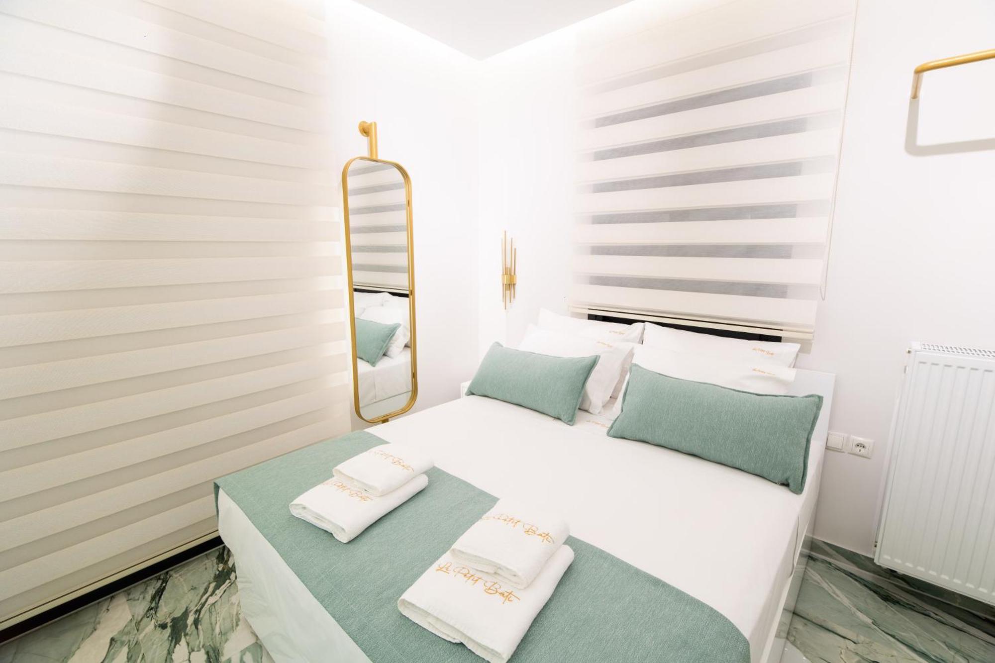 Luxury - Le Petit Bati