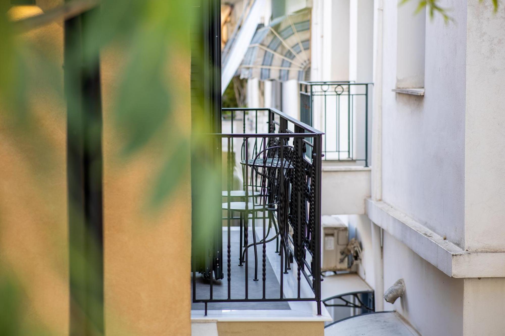 Luxury - Le Petit Bati Volos